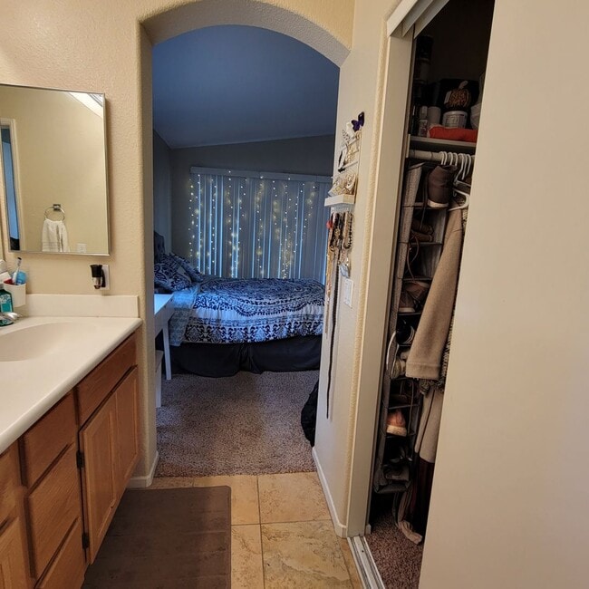 Building Photo - MOVE-IN SPECIAL $500 OFF! Otay Ranch - Gorgeous 2 Bed/2 Bath Condo with Garage