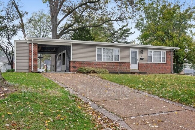 Building Photo - 4 Saratoga Ct