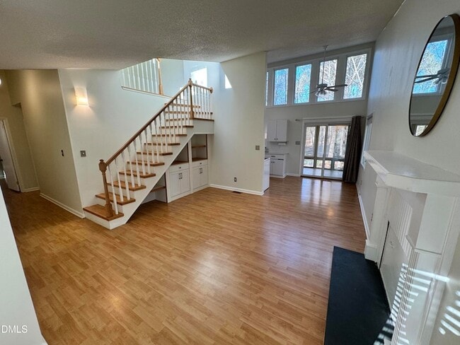 Building Photo - 118 Creeks Edge