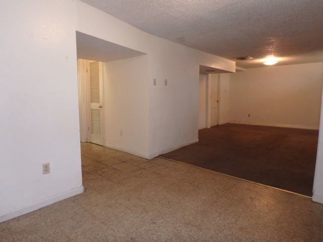 Building Photo - 1413 Wilson Ave