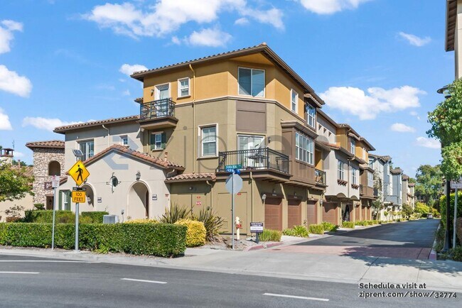 Building Photo - 929 Glen Valley Terrace