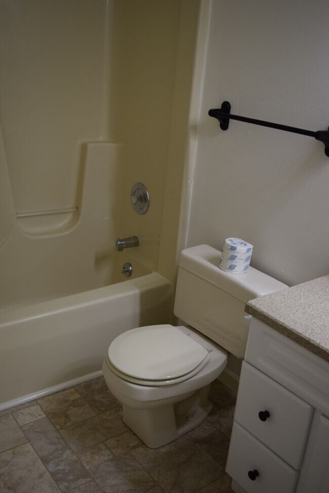 Interior Photo - Misty Cove