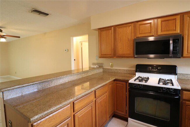 Building Photo - 10322 Manila Bay Dr