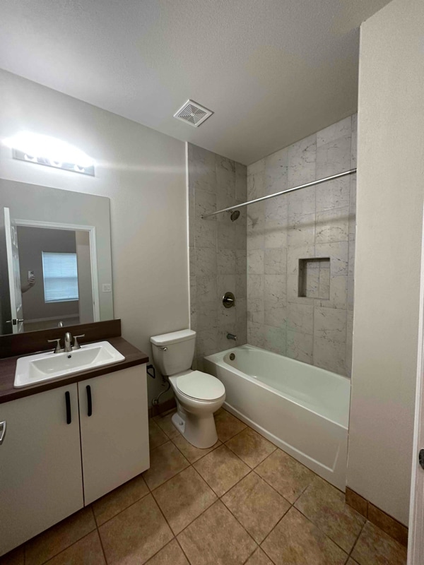 Building Photo - 7414 SW 10th Ct