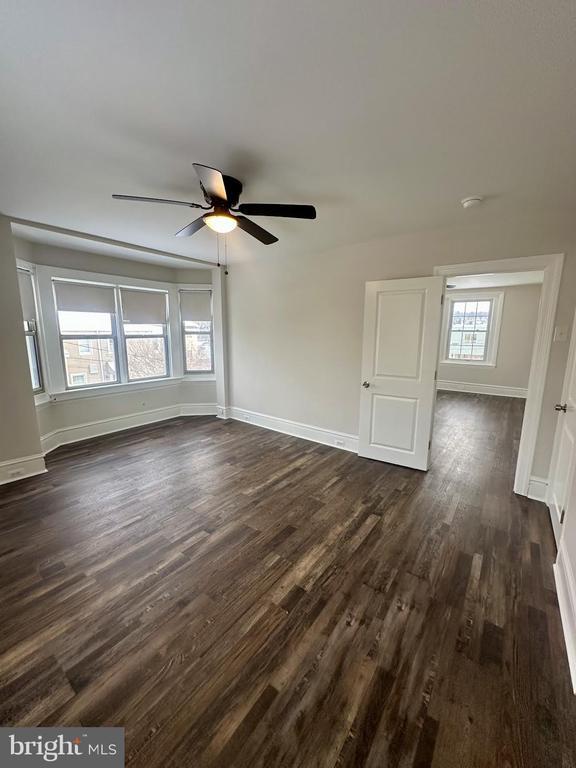 Building Photo - 125 E 4th Ave