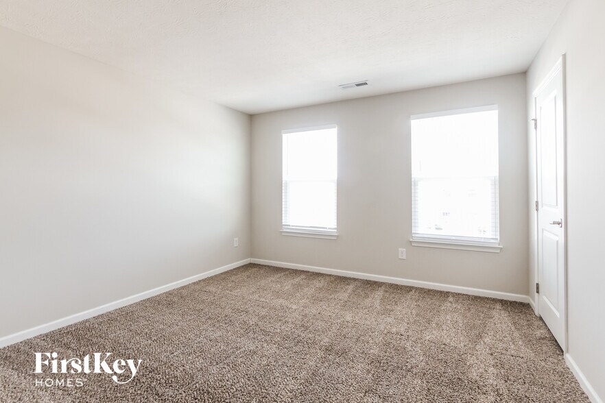 Building Photo - 6660 Branches Dr