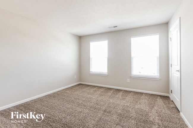 Building Photo - 6660 Branches Dr