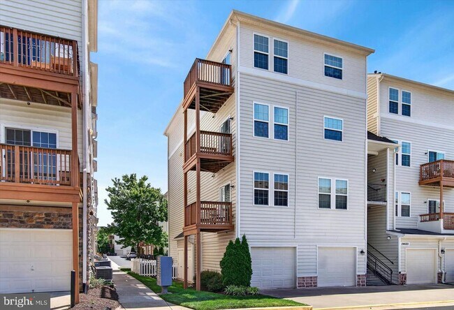 Building Photo - 24620 Byrne Meadow Square