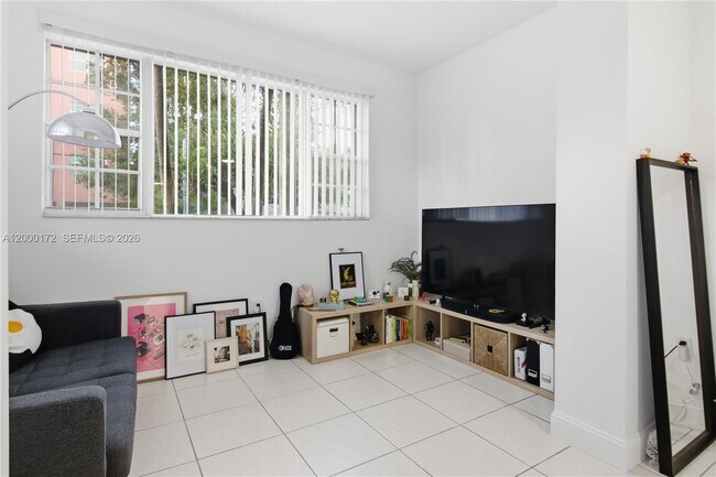 Building Photo - 536 NE 62nd St