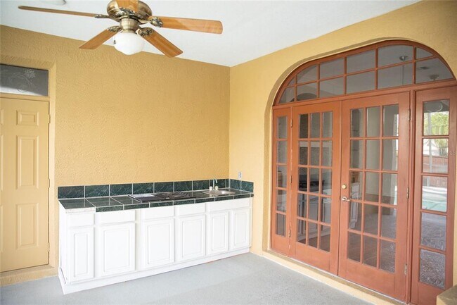 Building Photo - 664 Field Club Cir