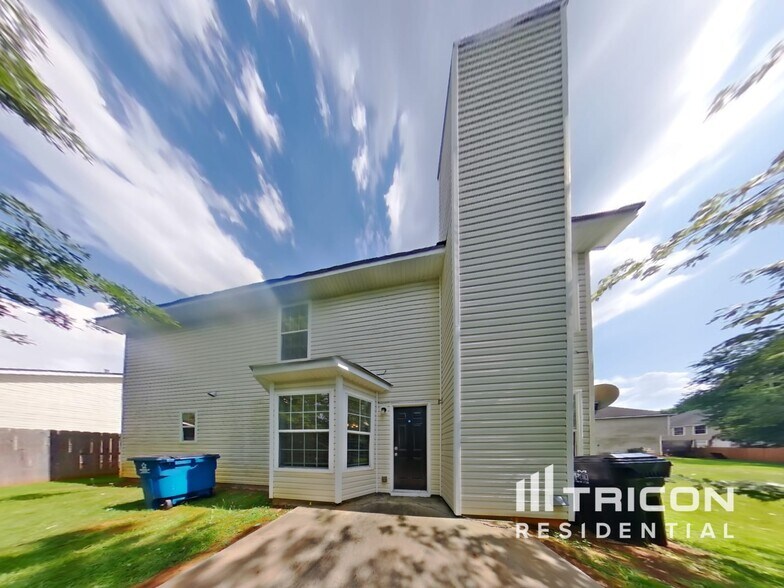 Building Photo - 508 Gonzaga Cir