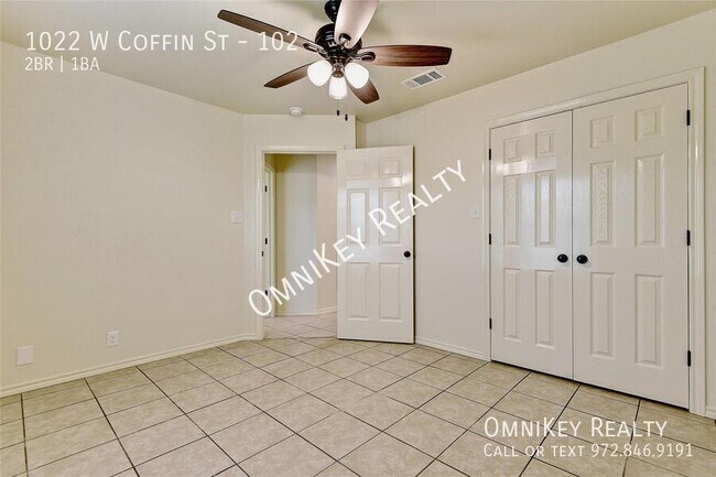 Building Photo - 1022 W Coffin St