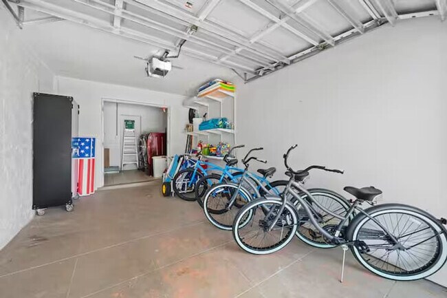 Building Photo - 102 Deleon Rd