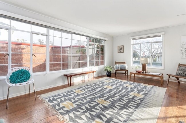 Building Photo - 709 Napa St