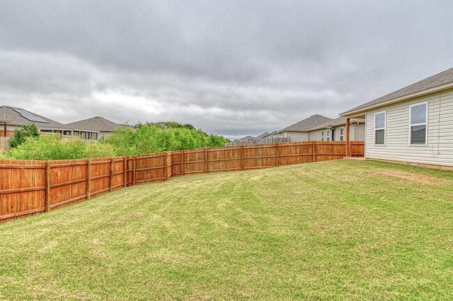 Building Photo - 1325 Quartz Pl