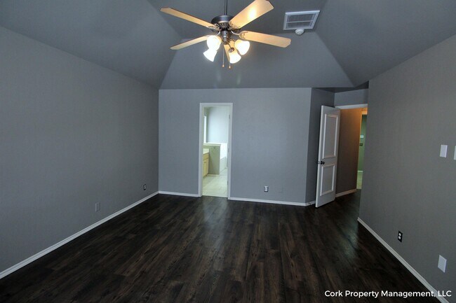 Building Photo - 2808 Stonebrook Rd