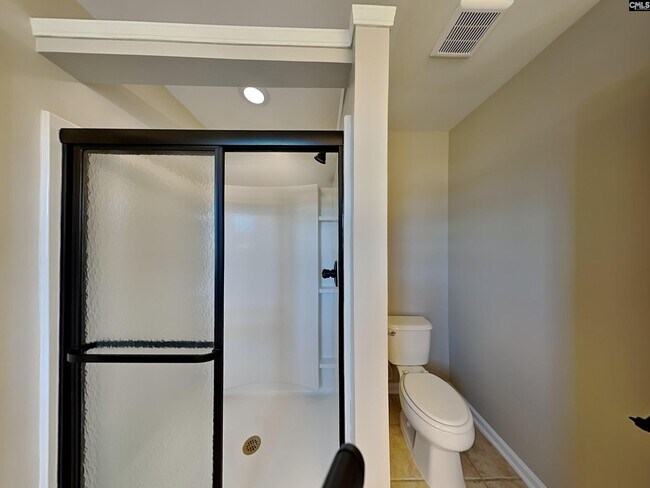 Building Photo - 651 Braekel Way