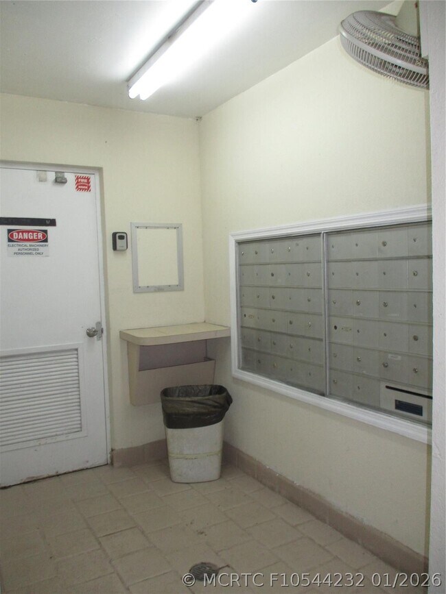Building Photo - 3000 NW 42nd Ave