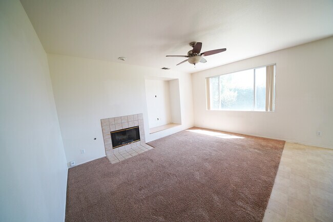 Building Photo - 29070 St Tropez Pl