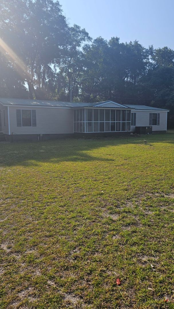 Building Photo - mobile home conveniently located