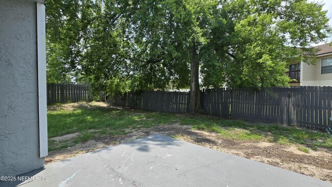 Building Photo - 2104 Dunes Way Dr W