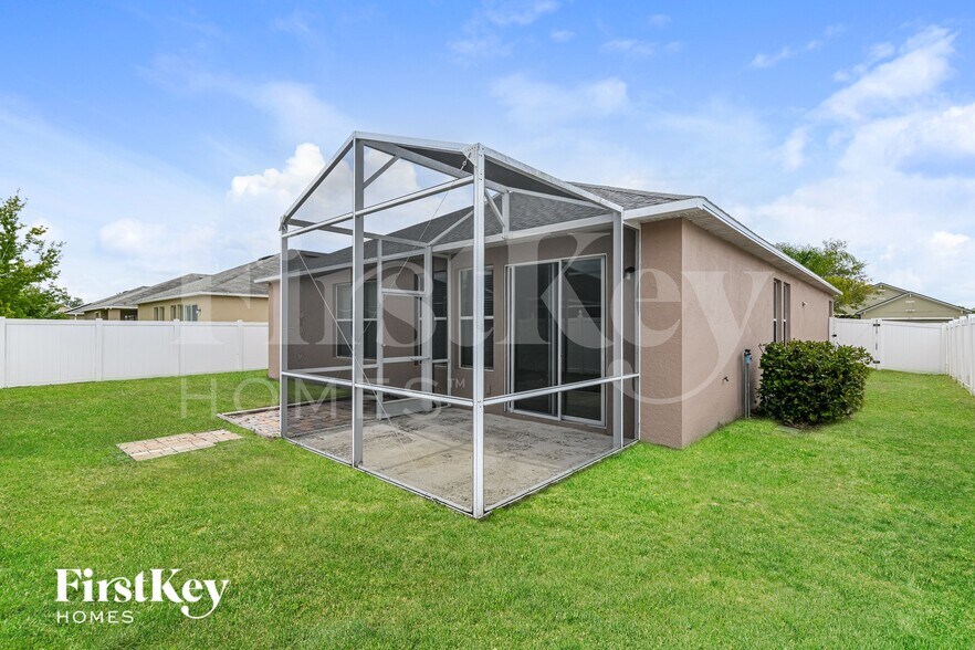 Building Photo - 2716 Barclay Ln