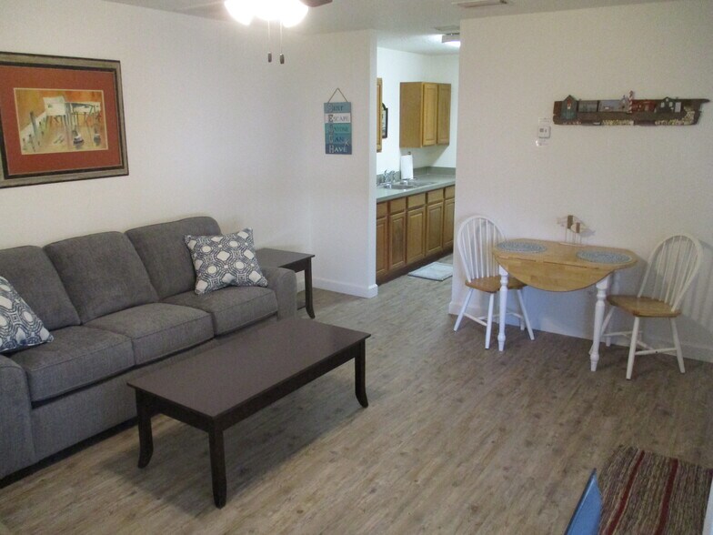 Building Photo - 35-49 NE 4th St