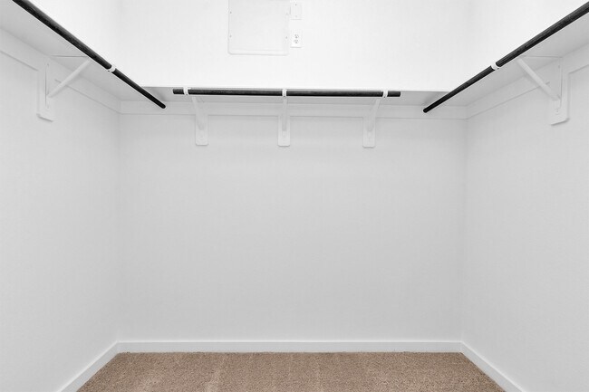 Building Photo - 40723 Mostyn Lake Dr