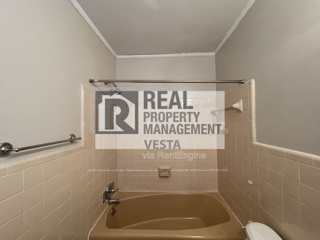 Building Photo - 7162 Everett Dr