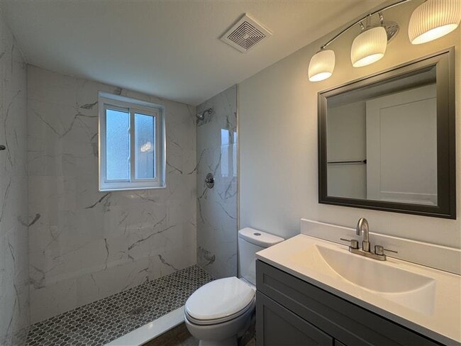 Building Photo - 1258 Barbara Dr