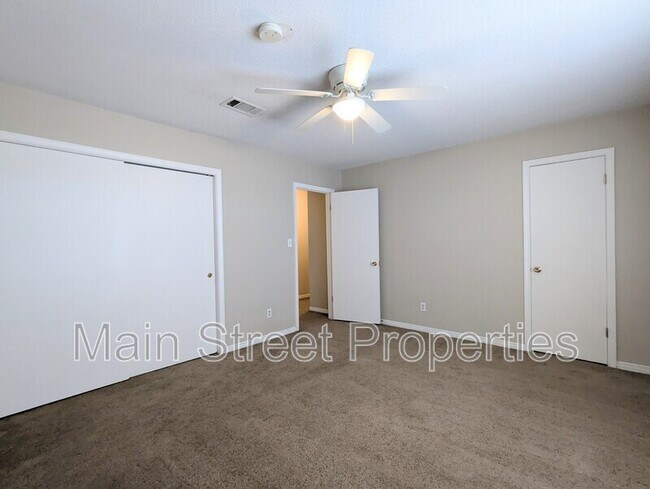 Building Photo - 6220 Lanier Dr