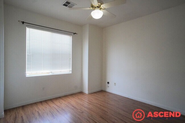Building Photo - Dreamy Home in Rosedale Area With MIL Suite!