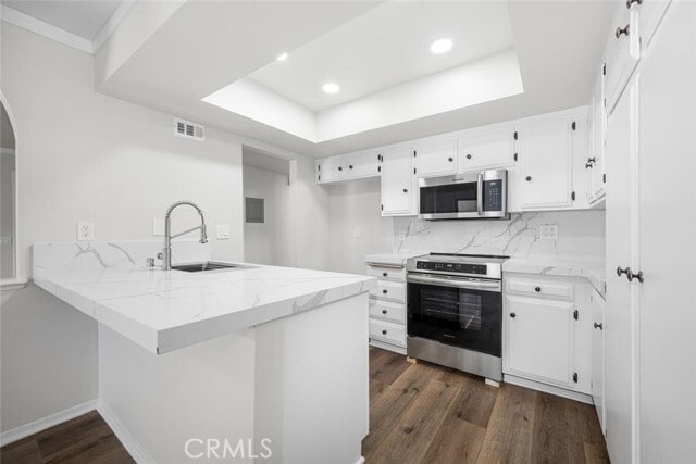 Building Photo - 4060 Orange