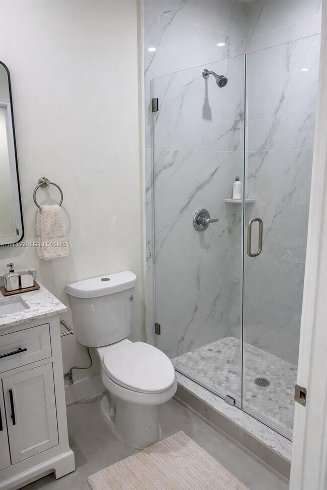 Building Photo - 3079 NW Flagler Terrace