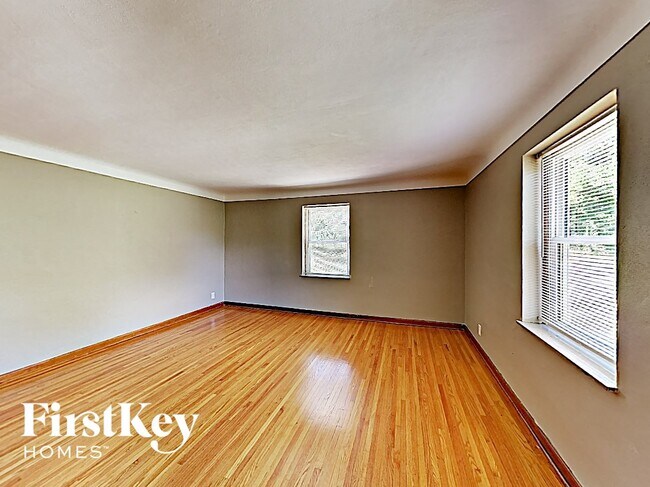 Building Photo - 11251 Old Halls Ferry Rd