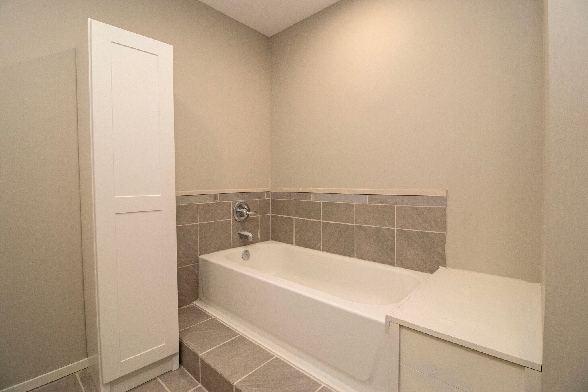 Building Photo - 13796 Hwy 55