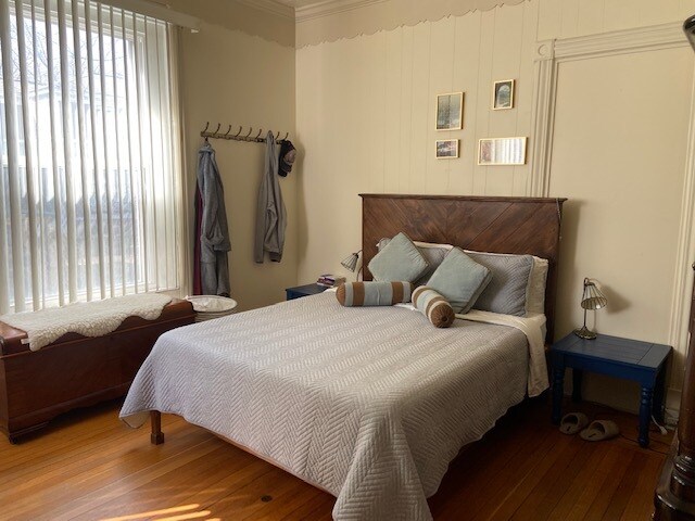 Master Bedroom - 113 S Lake Ave