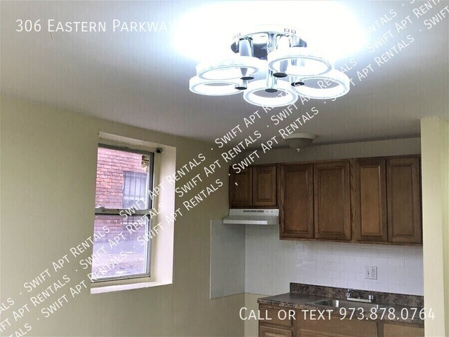 Building Photo - 306 Eastern Pkwy