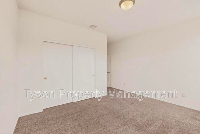 Building Photo - 10309 Longmont Pl NW