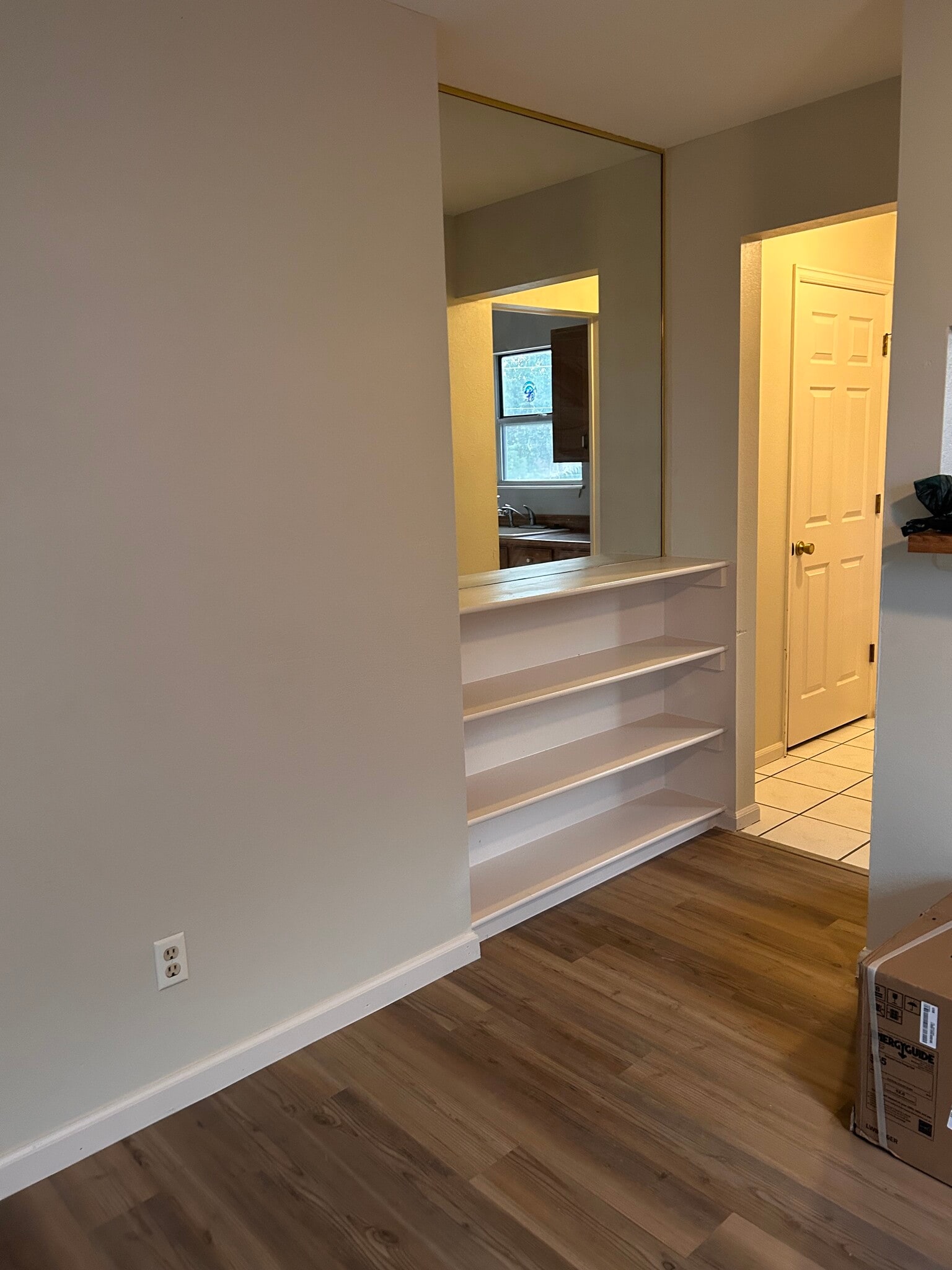 Building Photo - 1195 S Gilbert St