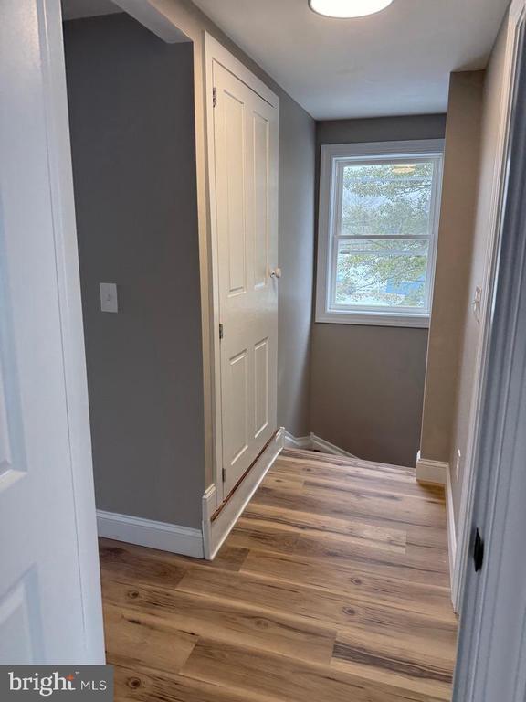 Building Photo - 111 E Barber Ave