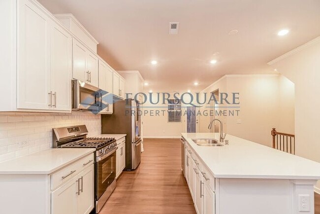 Building Photo - Modern 3-BR / 3.5/4-BA Townhome – New Construction in Apex (Carolina Springs)