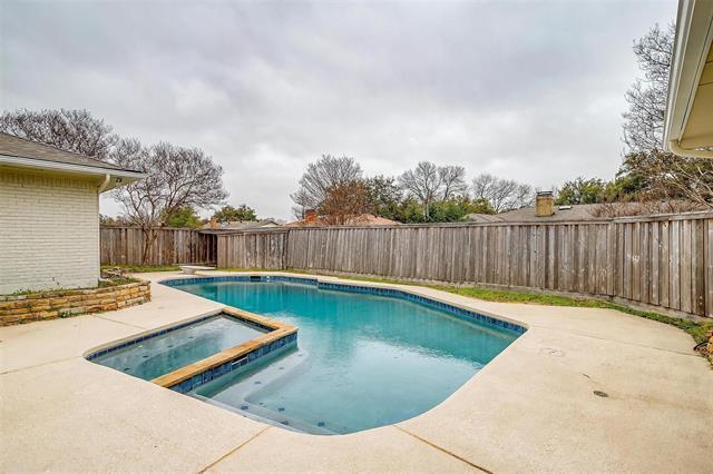 Building Photo - 7116 Town Bluff Dr