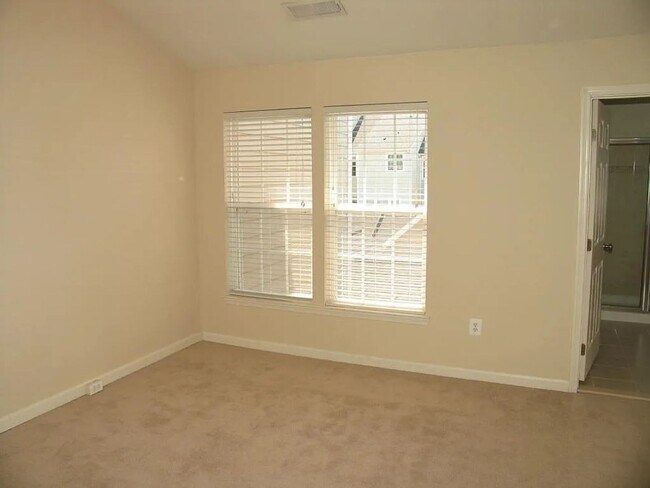 Building Photo - CHERRY VILLAGE -906 Bing Lane