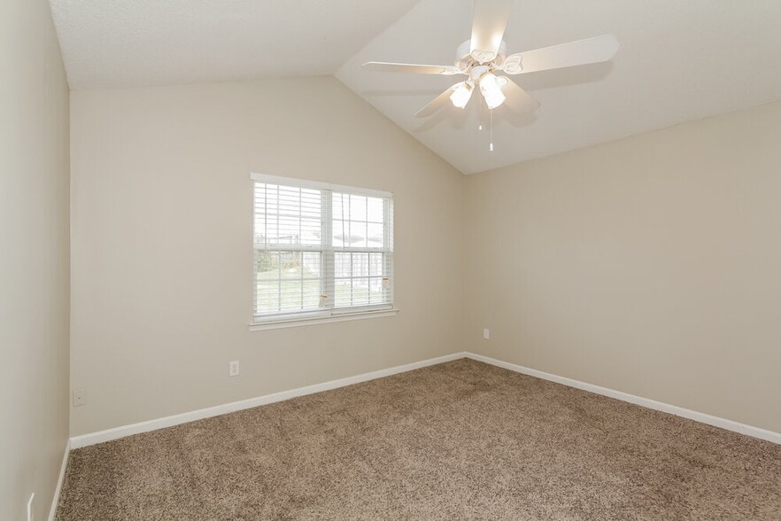 Building Photo - 6123 Goldenfield Dr