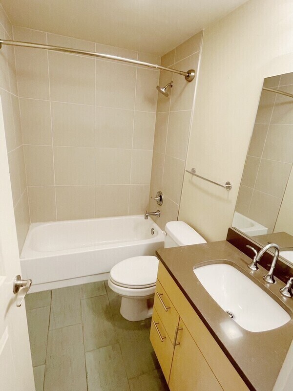 Building Photo - 15132 NE 82nd St