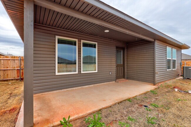 Building Photo - Brand New 4 Bed For Lease in Sara Park