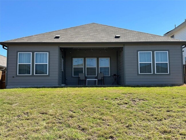 Building Photo - 19320 Forman Dr