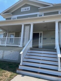 Building Photo - 381 Ward St