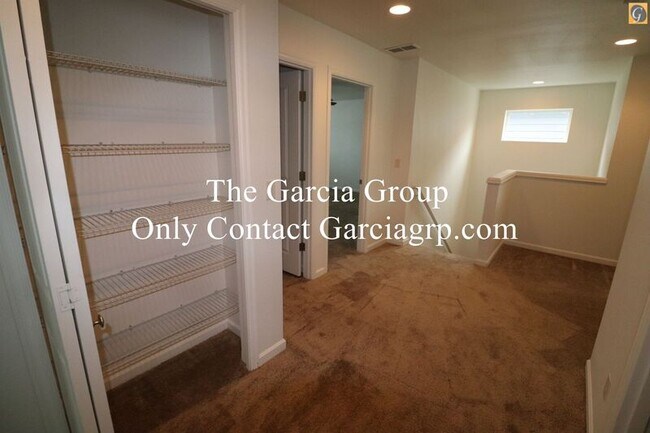 Building Photo - 1129 Lilac St